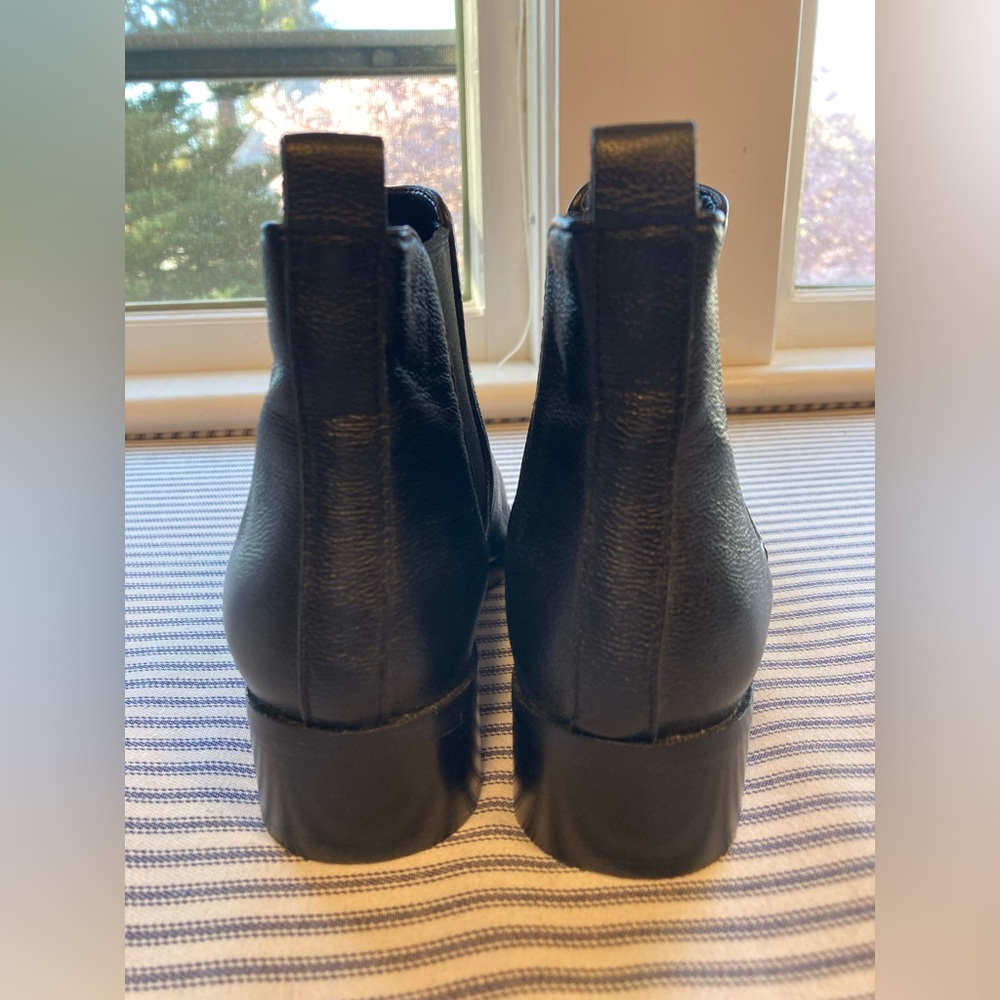 NEW without box Cole Haan Women’s Black Leather Chelsea Ankle Boots - Size 7 - Picture 3 of 8